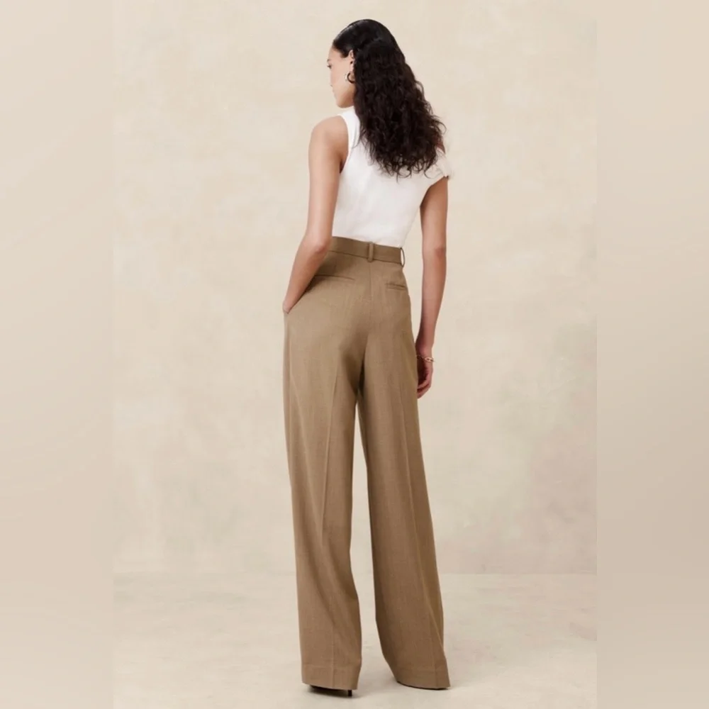 Banana Republic Siena Wide-Leg Italian Wool Pants - Camel - Size: 2 - Like New! - Picture 2 of 11